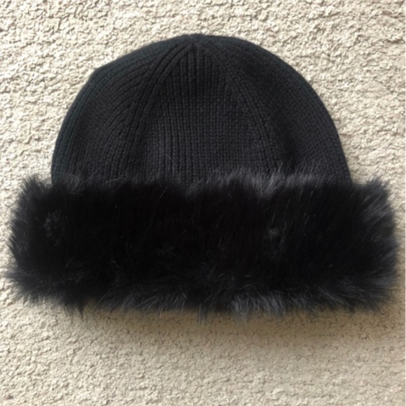 Aritzia - Wilfred Zermatt Hat. - Picture 2 of 3